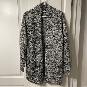Sweet Rain Black & Ivory Marled Long Cardigan Sweater with pockets. Size Medium
